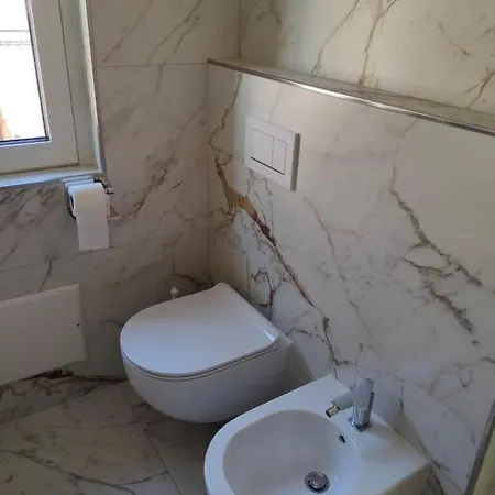 The Running - Olmo شقة