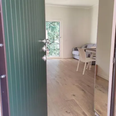 The Running - Olmo アパート コモ